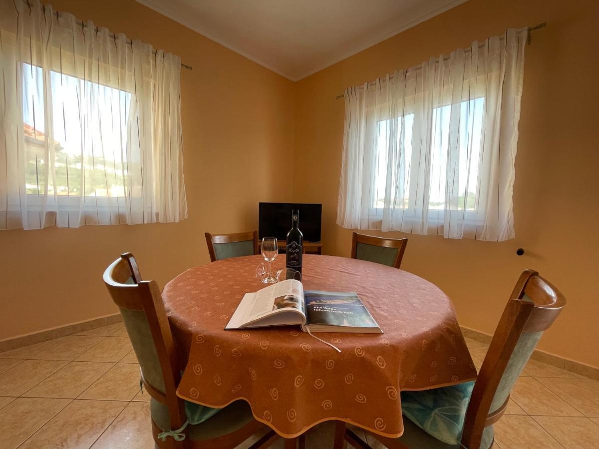 Apartmani Ruzarija Rab Town Eksteriør billede
